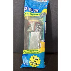 Star Wars Boba Fett Collectible PEZ Grey Candy Dispenser Sealed 0.58 Oz Novelty